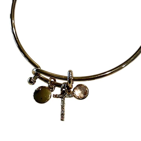 NWT LOFT Gold Tone Pave Rhinestone Initial Charm Bangle Bracelet - LETTER T - Picture 4 of 10